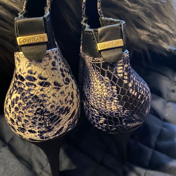 Booties - Picture 6 of 7